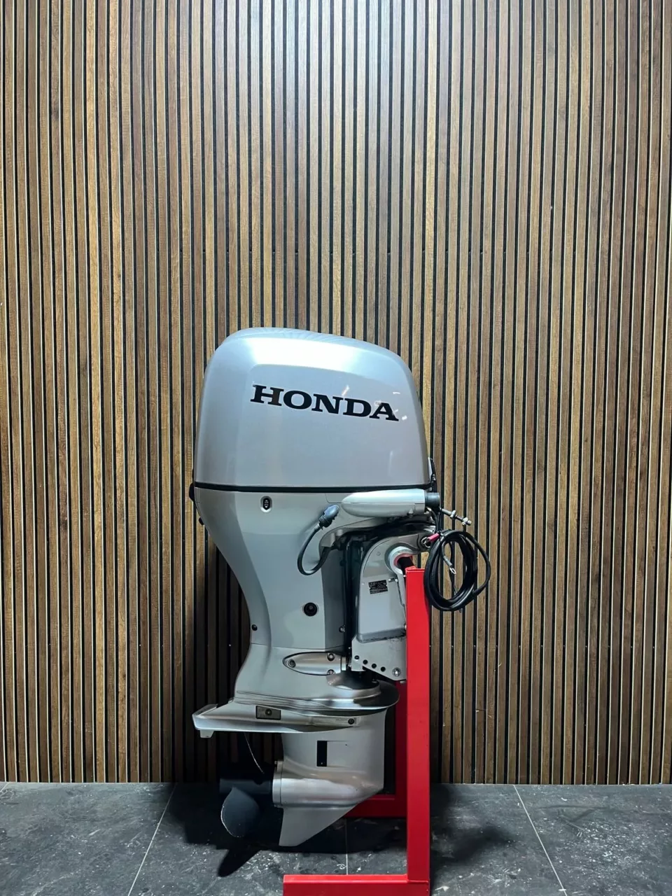 Honda BF100 V-TEC outboard engine