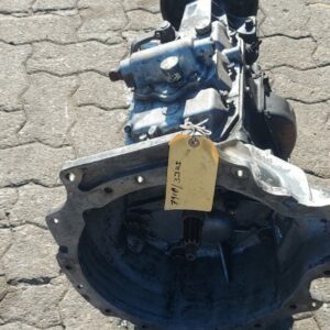 Isuzu 5 Speed Gearbox - Image 2