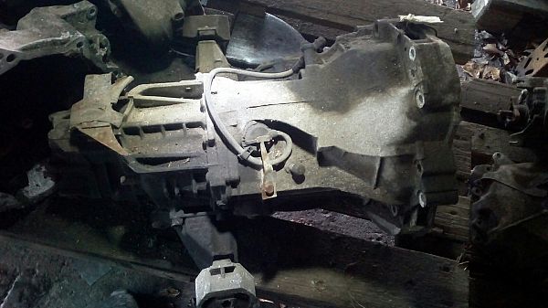 Audi 100 (4A2 / C4) Manual Gearbox – OEM & Reconditioned Transmission - Image 3