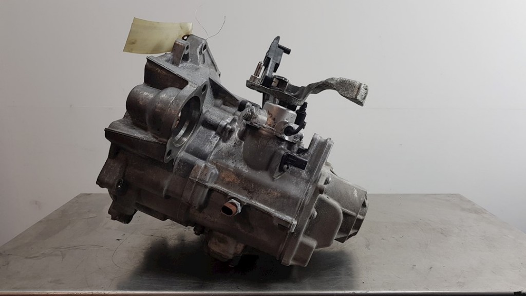Audi A1 Sportback (8XA) Manual Gearbox - Image 3