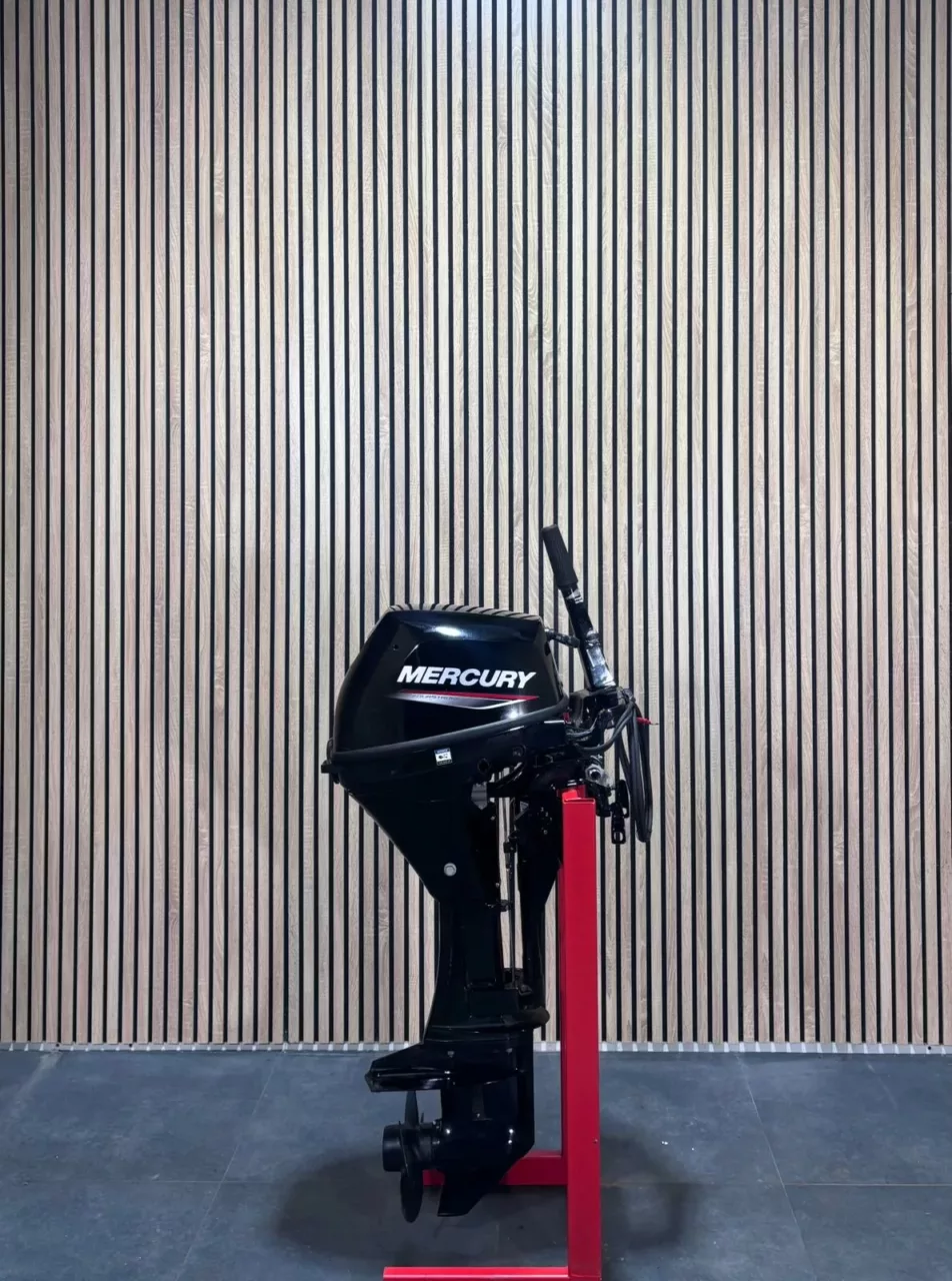 Mercury F9.9 Command Thrust ’25 outboard engine