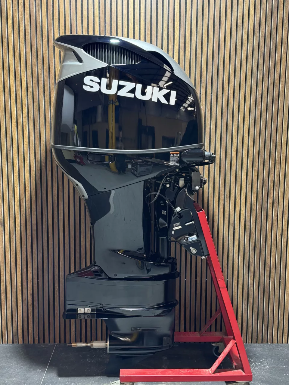 Suzuki DF350 AGMD outboard engine