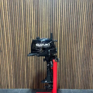 Suzuki DF5A outboard engine