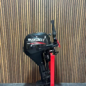 Suzuki DF8A outboard engine