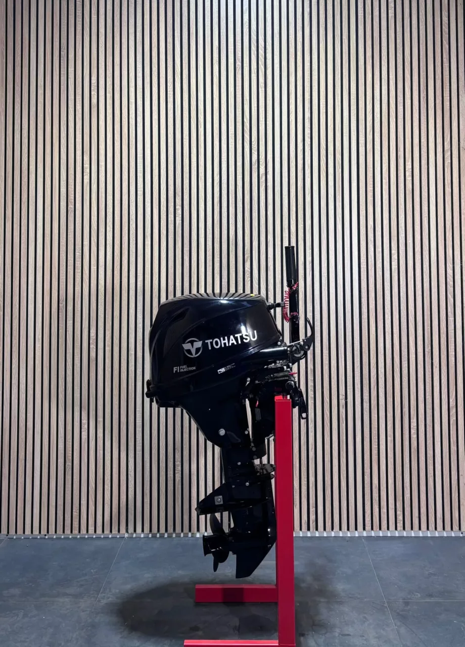 Tohatsu MFS20 ’20 outboard engine