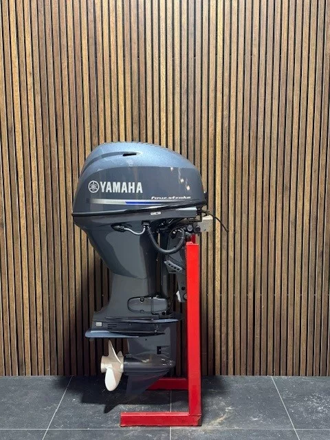 Yamaha 30 HP EFI outboard engine
