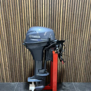 Yamaha 8 HP Highthrust outboard engine